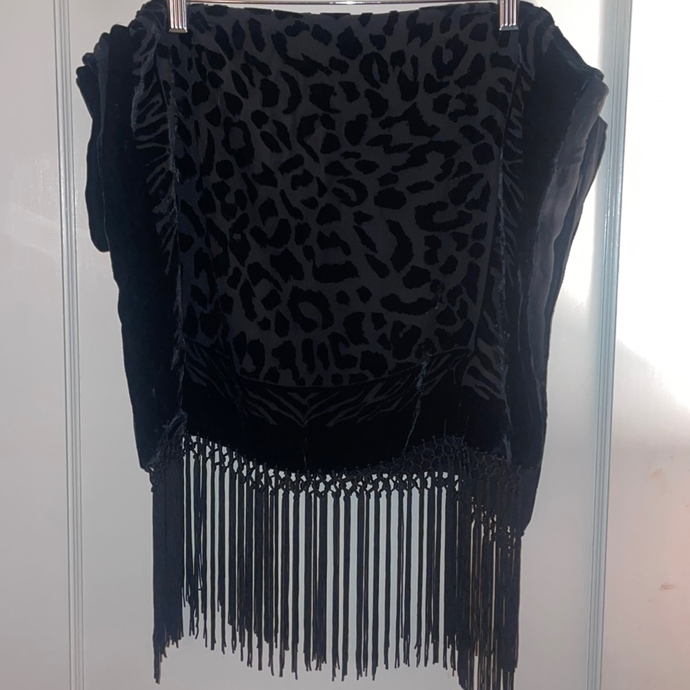 Velvet Animal print shawl/scarf with tassel